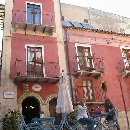 Antica Dimora San Girolamo 3*