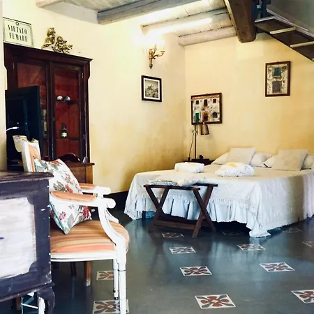 Antica Dimora San Girolamo Guest house 3*